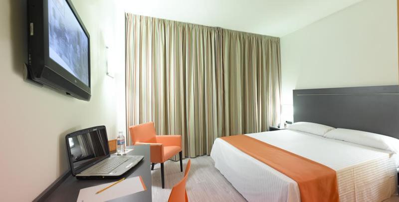 Hotel H2 Ávila Zimmer foto